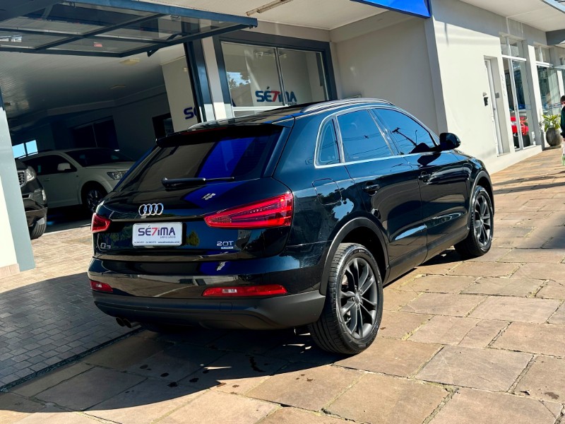 AUDI Q3 AMBIENTE 2.0 TFSI 2015/2015 SÉTIMA VEÍCULOS GUAPORÉ / Carros no Vale
