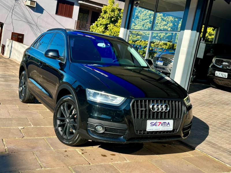 AUDI Q3 AMBIENTE 2.0 TFSI 2015/2015 SÉTIMA VEÍCULOS GUAPORÉ / Carros no Vale