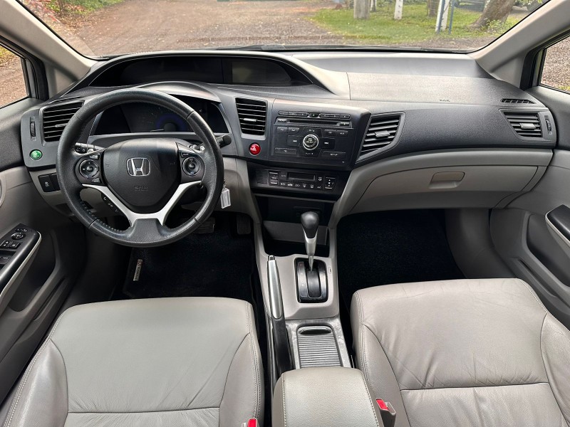 HONDA CIVIC SEDAN LXS /2016 MENEGHINI VEÍCULOS ARROIO DO MEIO / Carros no Vale HONDA CIVIC SEDAN LXS /2016 MENEGHINI VEÍCULOS ARROIO DO MEIO / Carros no Vale
