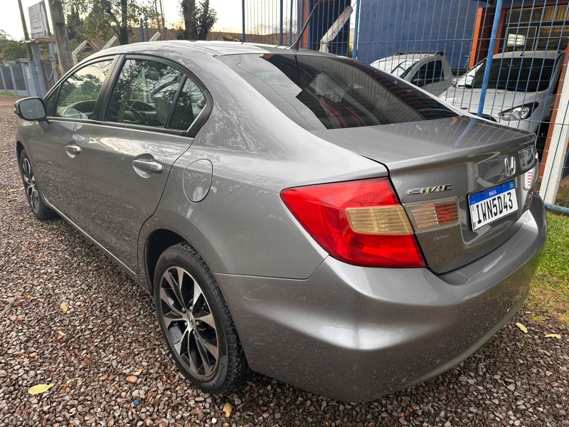 HONDA CIVIC SEDAN LXS /2016 MENEGHINI VEÍCULOS ARROIO DO MEIO / Carros no Vale HONDA CIVIC SEDAN LXS /2016 MENEGHINI VEÍCULOS ARROIO DO MEIO / Carros no Vale