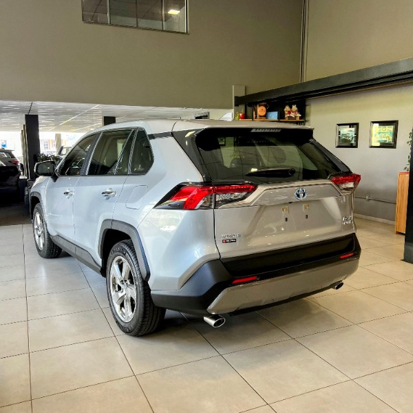 TOYOTA RAV4 2.5 S 4X4 HYBRID 2019/2019 JOÃO CARROS MULTIMARCAS GUAPORÉ / Carros no Vale