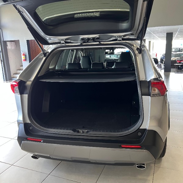 TOYOTA RAV4 2.5 S 4X4 HYBRID 2019/2019 JOÃO CARROS MULTIMARCAS GUAPORÉ / Carros no Vale