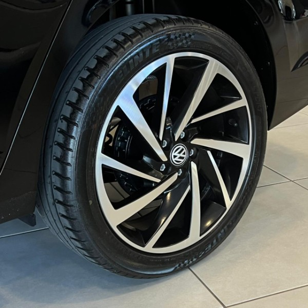 VOLKSWAGEN VIRTUS 1.6 MSI TOTAL FLEX AUTOMÁTICO 2021/2021 JOÃO CARROS MULTIMARCAS GUAPORÉ / Carros no Vale