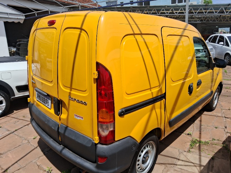 RENAULT KANGOO EXPRESS 1.6 2015/2015 SCHAEFER AUTOMÓVEIS TEUTÔNIA / Carros no Vale
