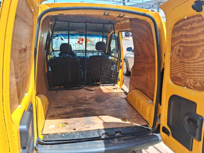 RENAULT KANGOO EXPRESS 1.6 2015/2015 SCHAEFER AUTOMÓVEIS TEUTÔNIA / Carros no Vale