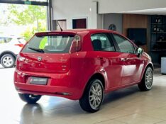 FIAT PUNTO 1.6 ESSENCE 16V FLEX 4P MANUAL 2011/2011 JOÃO CARROS MULTIMARCAS GUAPORÉ / Carros no Vale