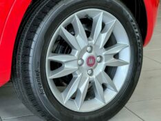 FIAT PUNTO 1.6 ESSENCE 16V FLEX 4P MANUAL 2011/2011 JOÃO CARROS MULTIMARCAS GUAPORÉ / Carros no Vale