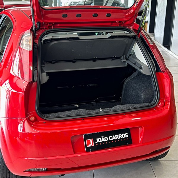 FIAT PUNTO 1.6 ESSENCE 16V FLEX 4P MANUAL 2011/2011 JOÃO CARROS MULTIMARCAS GUAPORÉ / Carros no Vale FIAT PUNTO 1.6 ESSENCE 16V FLEX 4P MANUAL 2011/2011 JOÃO CARROS MULTIMARCAS GUAPORÉ / Carros no Vale