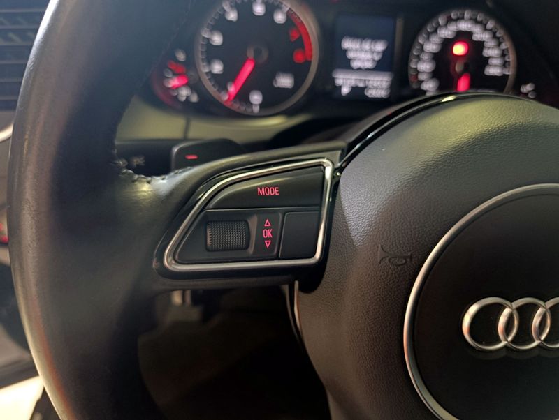 Audi Q5 2.0 Tfsi 16v Quattro Ambiente 2014/2014 SIM VEÍCULOS PORTO ALEGRE / Carros no Vale