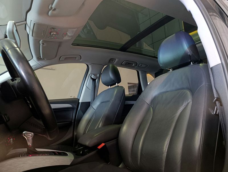 Audi Q5 2.0 Tfsi 16v Quattro Ambiente 2014/2014 SIM VEÍCULOS PORTO ALEGRE / Carros no Vale