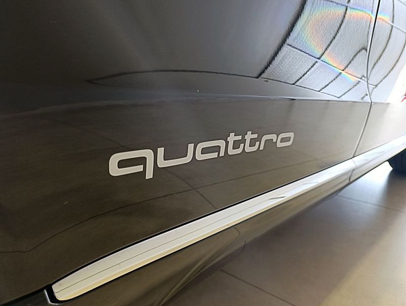 Audi Q5 2.0 Tfsi 16v Quattro Ambiente 2014/2014 SIM VEÍCULOS PORTO ALEGRE / Carros no Vale