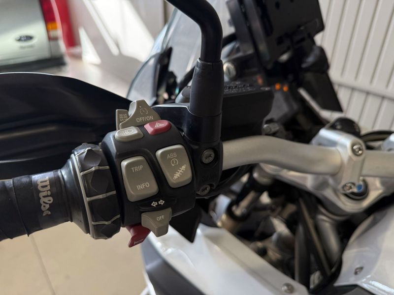 Bmw R1200 Gs 2017/2018 SIM VEÍCULOS PORTO ALEGRE / Carros no Vale