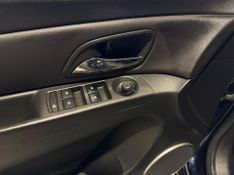 Chevrolet Cruze 1.8 Lt 16v 2012/2013 SIM VEÍCULOS PORTO ALEGRE / Carros no Vale