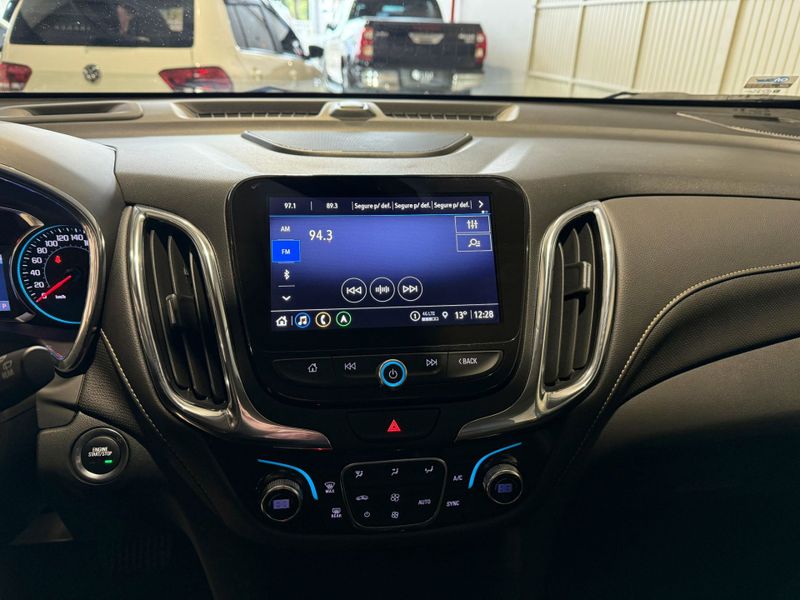 Chevrolet Equinox Premier 1.5 Turbo 172cv 2023/2023 SUZUKI GRAN VITARA 4X2 2.0 2014/2014 / Carros no Vale