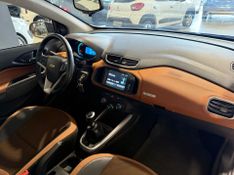 Chevrolet Onix 1.4 Act 2016/2017 SIM VEÍCULOS PORTO ALEGRE / Carros no Vale