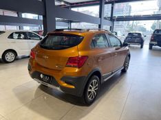 Chevrolet Onix 1.4 Act 2016/2017 SIM VEÍCULOS PORTO ALEGRE / Carros no Vale