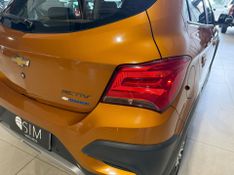 Chevrolet Onix 1.4 Act 2016/2017 SIM VEÍCULOS PORTO ALEGRE / Carros no Vale