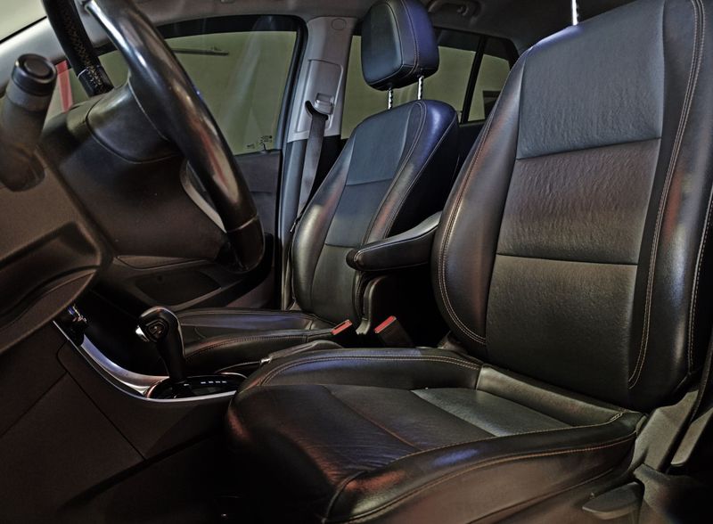 Chevrolet Tracker Premier 1.4 Turbo 16v 2018/2019 SIM VEÍCULOS PORTO ALEGRE / Carros no Vale