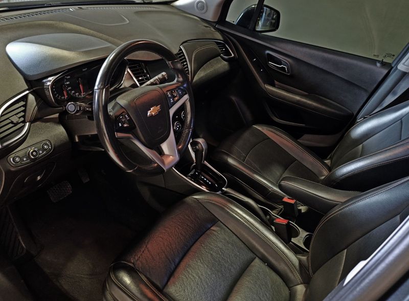 Chevrolet Tracker Premier 1.4 Turbo 16v 2018/2019 SIM VEÍCULOS PORTO ALEGRE / Carros no Vale