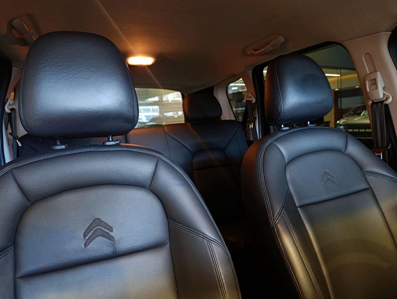 Citroen C3 Aircross Tendance 2014/2015 SUZUKI GRAN VITARA 4X2 2.0 2014/2014 / Carros no Vale