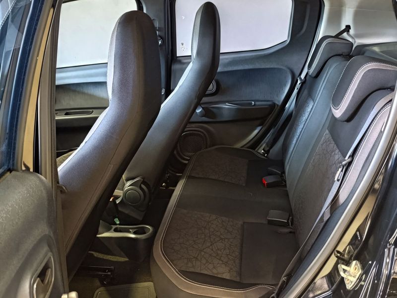 Fiat Mobi Like On 1.0 Fire 2016/2017 SIM VEÍCULOS PORTO ALEGRE / Carros no Vale