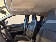 Fiat Mobi Trekking 1.0 2022/2023 SIM VEÍCULOS PORTO ALEGRE / Carros no Vale