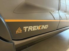 Fiat Mobi Trekking 1.0 2022/2023 SUZUKI GRAN VITARA 4X2 2.0 2014/2014 / Carros no Vale