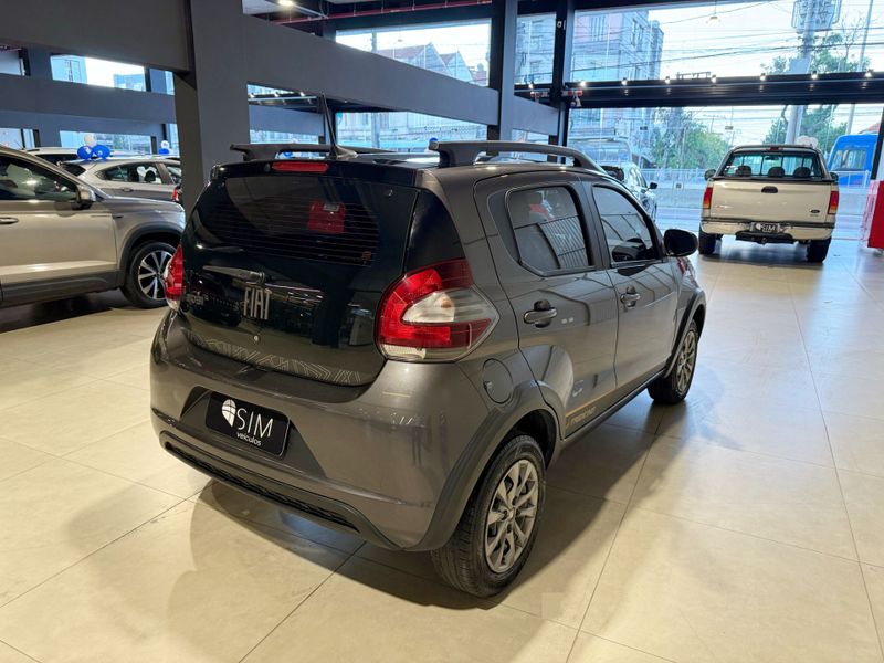 Fiat Mobi Trekking 1.0 2022/2023 SIM VEÍCULOS PORTO ALEGRE / Carros no Vale