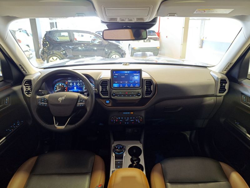 Ford Bronco S Wild 2.0 2024/2024 SUZUKI GRAN VITARA 4X2 2.0 2014/2014 / Carros no Vale