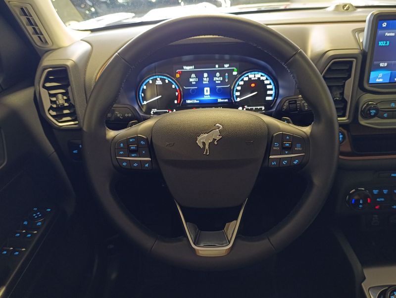 Ford Bronco S Wild 2.0 2024/2024 SUZUKI GRAN VITARA 4X2 2.0 2014/2014 / Carros no Vale