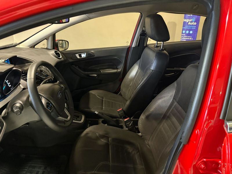 Ford Fiesta 1.6 Titanium Hatch 16v Powershift 2014/2015 SIM VEÍCULOS PORTO ALEGRE / Carros no Vale