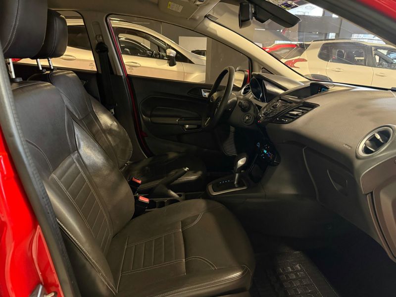Ford Fiesta 1.6 Titanium Hatch 16v Powershift 2014/2015 SIM VEÍCULOS PORTO ALEGRE / Carros no Vale