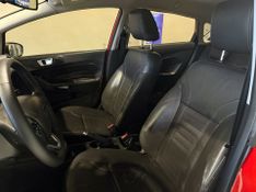 Ford Fiesta 1.6 Titanium Hatch 16v Powershift 2014/2015 SIM VEÍCULOS PORTO ALEGRE / Carros no Vale