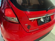 Ford Fiesta 1.6 Titanium Hatch 16v Powershift 2014/2015 SIM VEÍCULOS PORTO ALEGRE / Carros no Vale