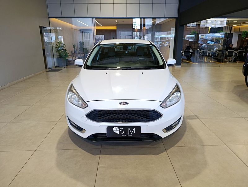 Ford Focus 1.6 Se 16v 2017/2018 SIM VEÍCULOS PORTO ALEGRE / Carros no Vale