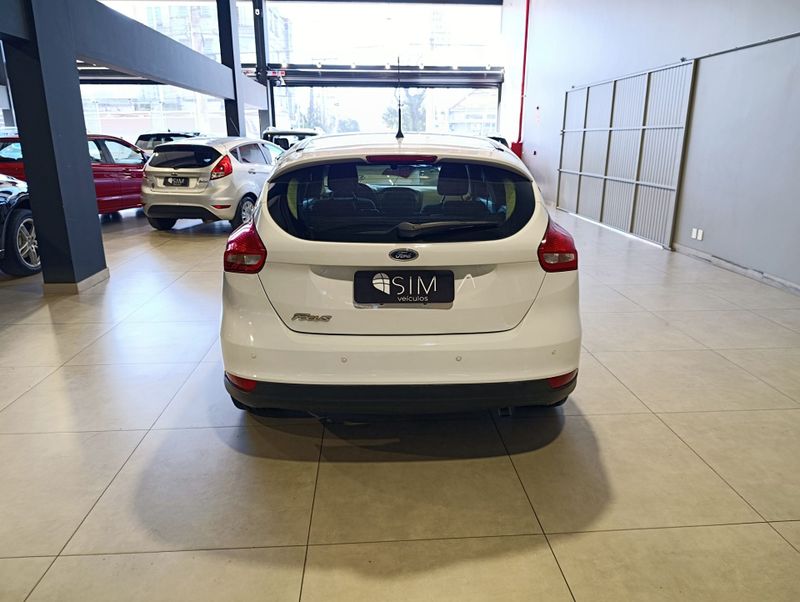 Ford Focus 1.6 Se 16v 2017/2018 SIM VEÍCULOS PORTO ALEGRE / Carros no Vale
