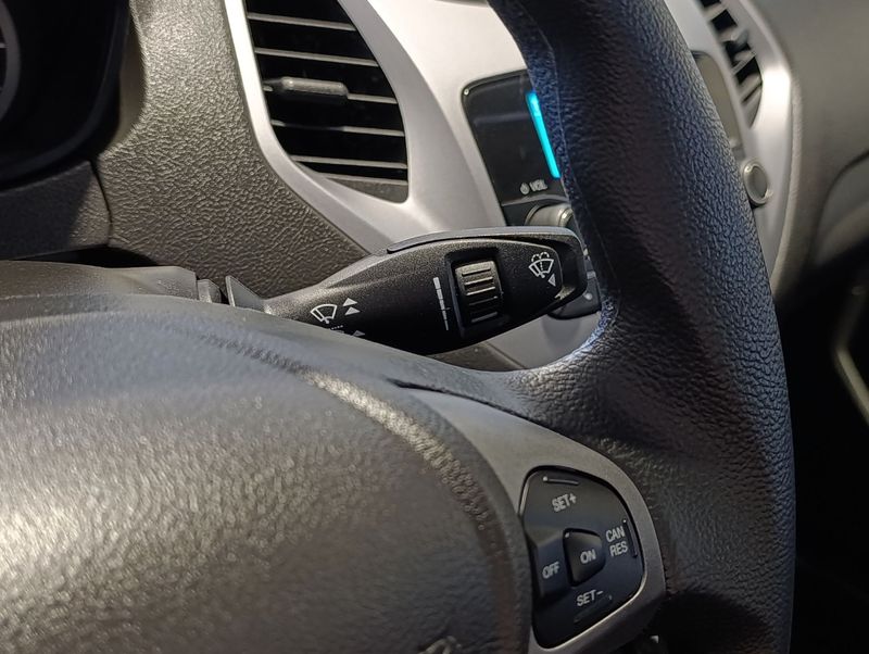 Ford Ka 1.5 Sedan Se 12v 2018/2019 SUZUKI GRAN VITARA 4X2 2.0 2014/2014 / Carros no Vale