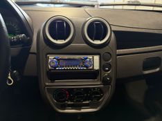 Ford Ka 2009/2010 SUZUKI GRAN VITARA 4X2 2.0 2014/2014 / Carros no Vale