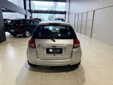 Ford Ka 2009/2010 SUZUKI GRAN VITARA 4X2 2.0 2014/2014 / Carros no Vale