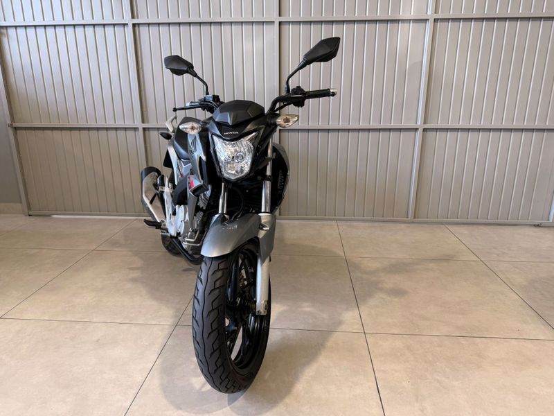 Honda Motos Cb 250f Twister 2017/2018 SIM VEÍCULOS PORTO ALEGRE / Carros no Vale