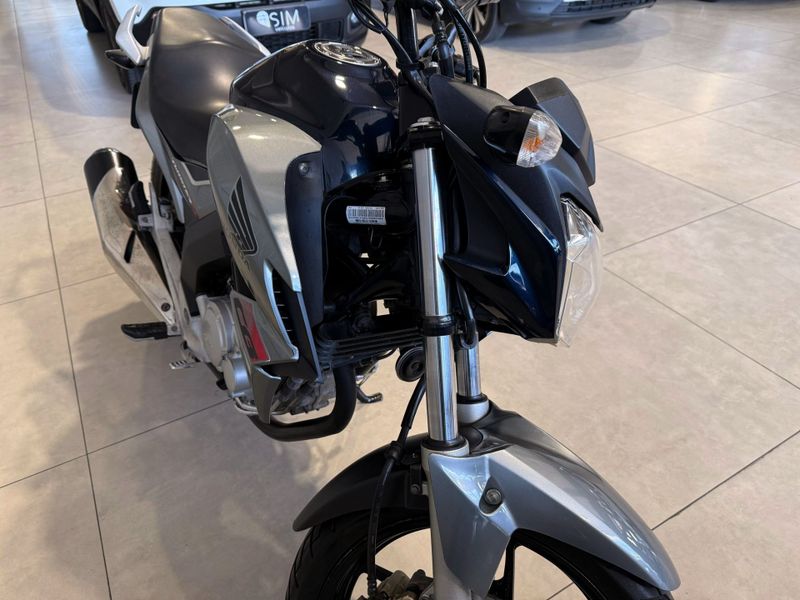 Honda Motos Cb 250f Twister 2017/2018 SIM VEÍCULOS PORTO ALEGRE / Carros no Vale