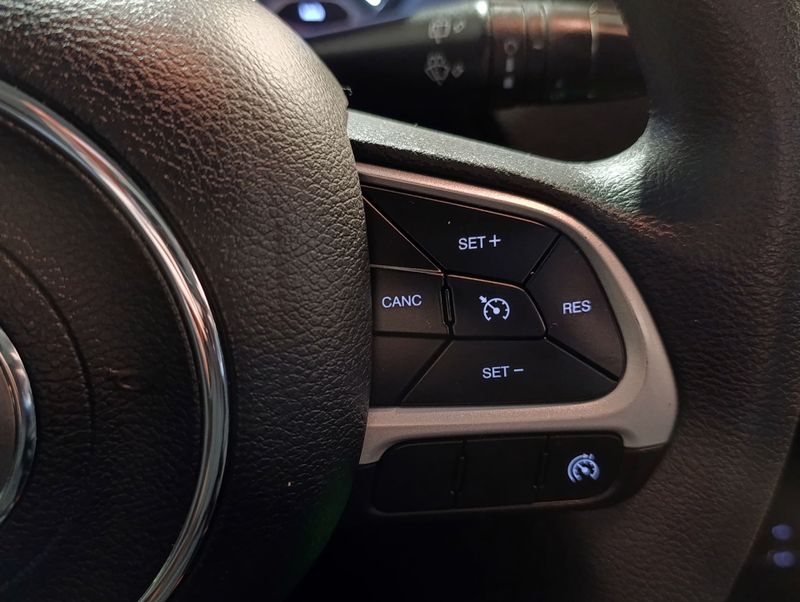 Jeep Renegade 1.8 16v Sport 2019/2020 SIM VEÍCULOS PORTO ALEGRE / Carros no Vale