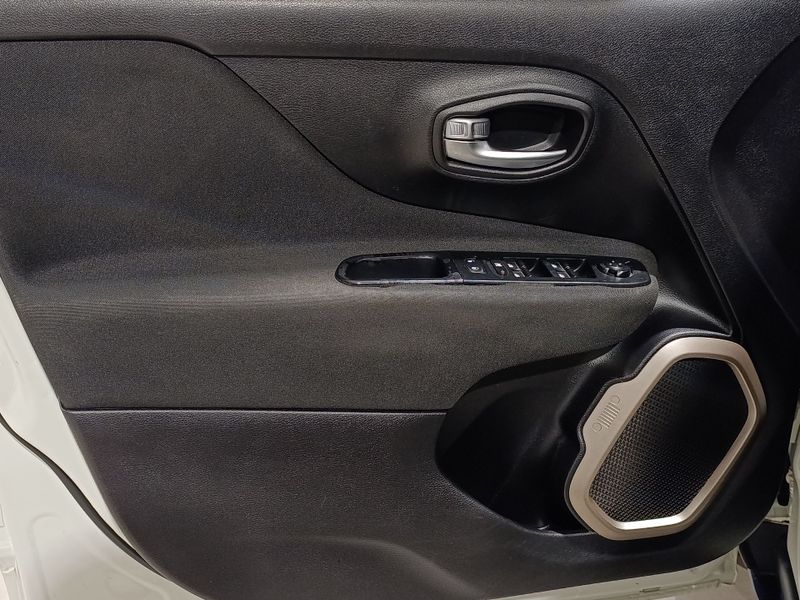 Jeep Renegade Sport 2015/2016 SIM VEÍCULOS PORTO ALEGRE / Carros no Vale