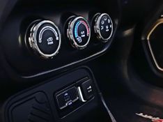 Jeep Renegade Sport 2015/2016 SIM VEÍCULOS PORTO ALEGRE / Carros no Vale