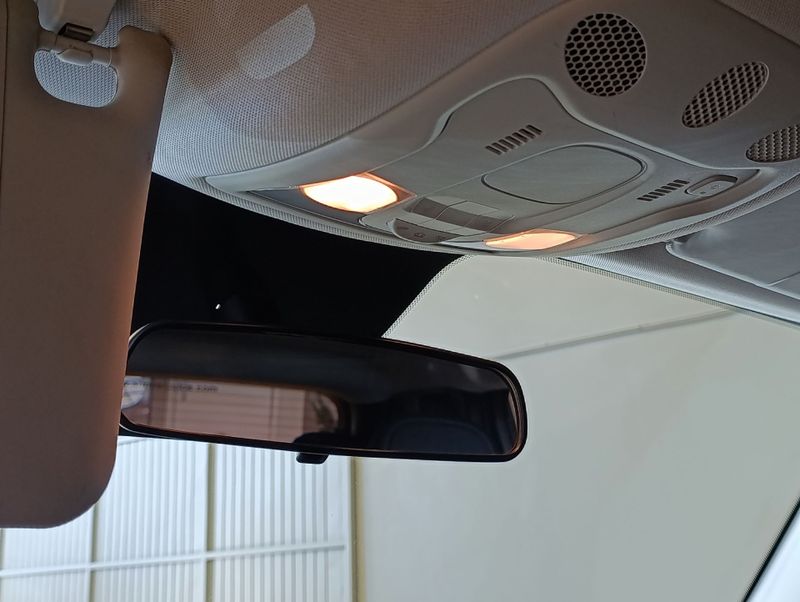 Jeep Renegade Sport 2015/2016 SIM VEÍCULOS PORTO ALEGRE / Carros no Vale