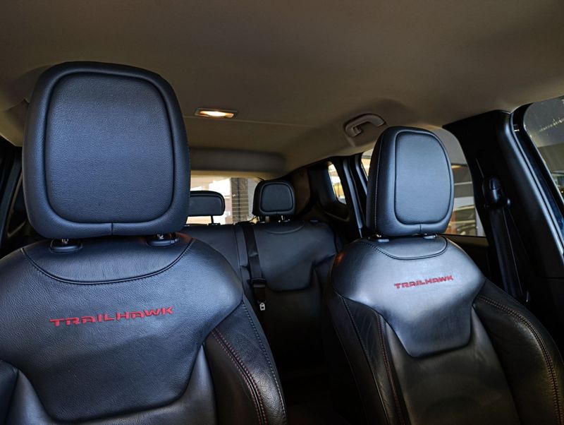 Jeep Renegade Trailhawk 2.0 Tb 4×4 2018/2018 SIM VEÍCULOS PORTO ALEGRE / Carros no Vale