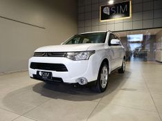 Mitsubishi Outlander 3.0 Gt 4×4 V6 24v 2014/2015 SIM VEÍCULOS PORTO ALEGRE / Carros no Vale