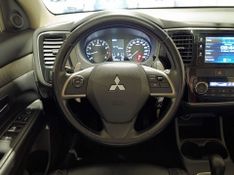 Mitsubishi Outlander 3.0 Gt 4×4 V6 24v 2014/2015 SUZUKI GRAN VITARA 4X2 2.0 2014/2014 / Carros no Vale