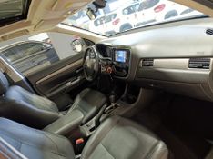 Mitsubishi Outlander 3.0 Gt 4×4 V6 24v 2014/2015 SIM VEÍCULOS PORTO ALEGRE / Carros no Vale