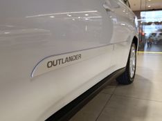 Mitsubishi Outlander 3.0 Gt 4×4 V6 24v 2014/2015 SIM VEÍCULOS PORTO ALEGRE / Carros no Vale